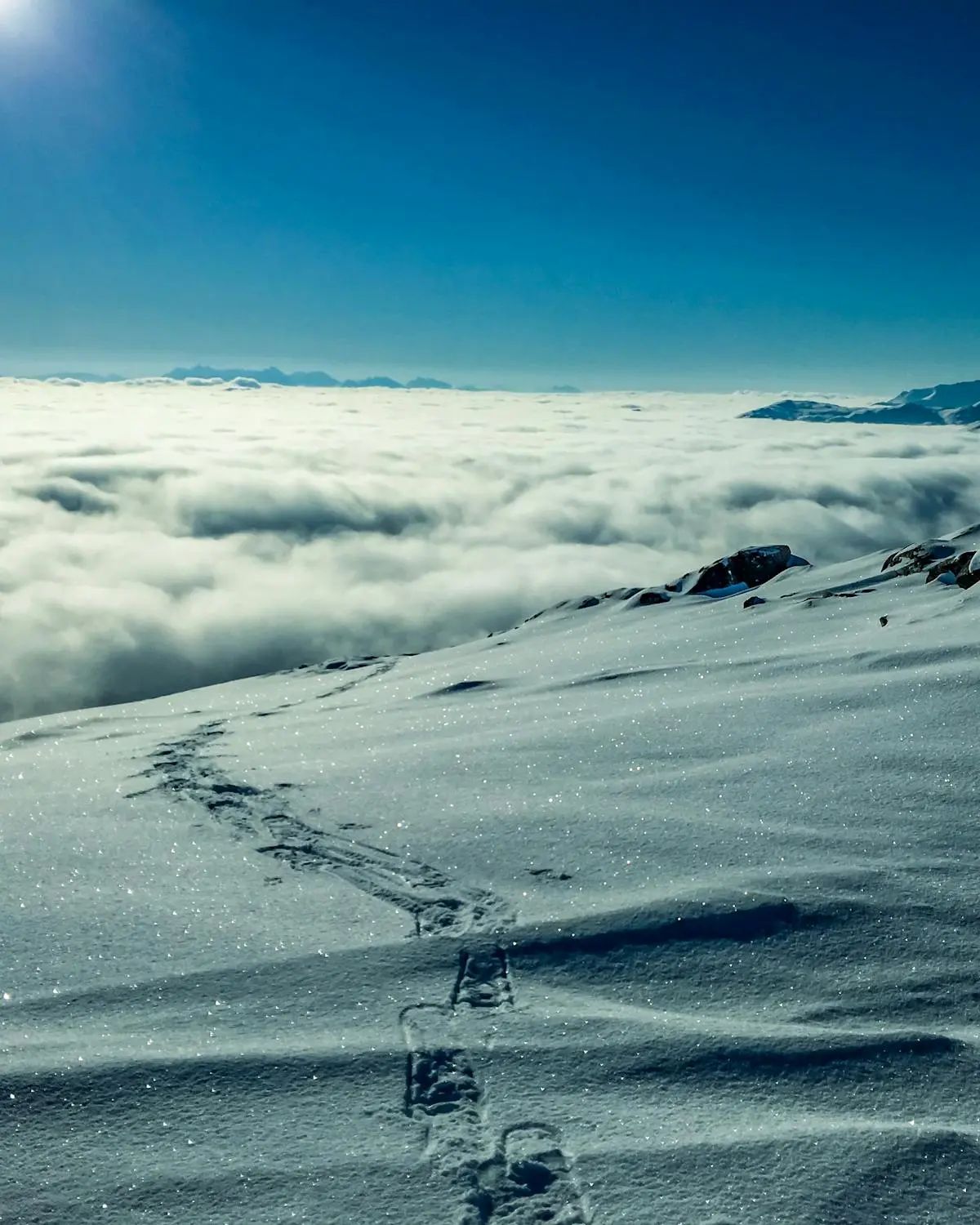Wurzelich - Schnee auf Berg und Wolken